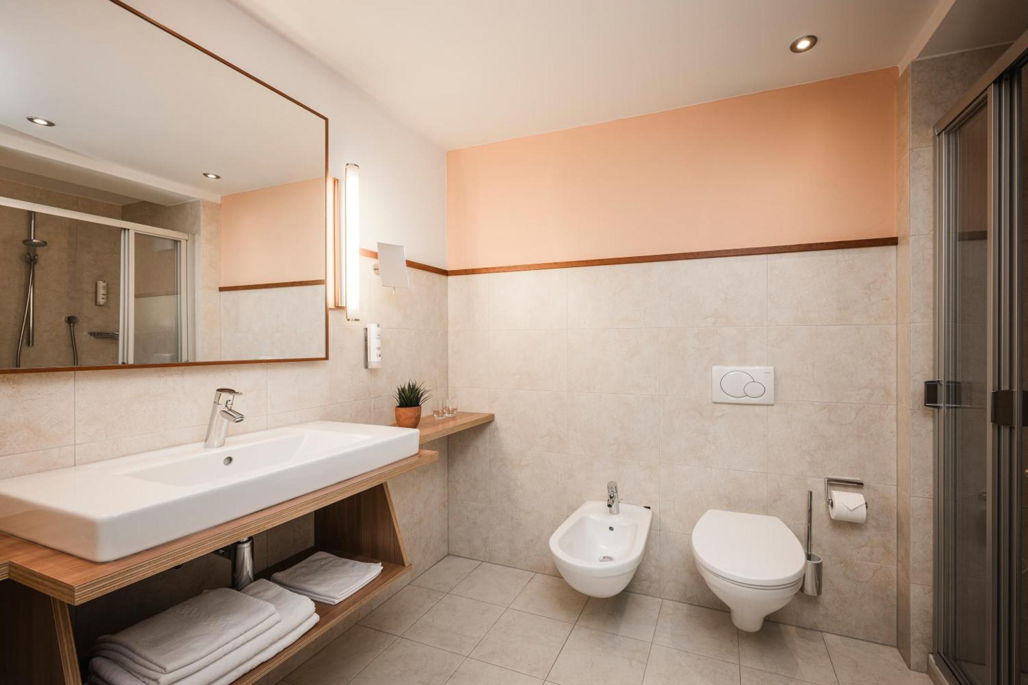 Hotel Clara Vahrn 외부 사진